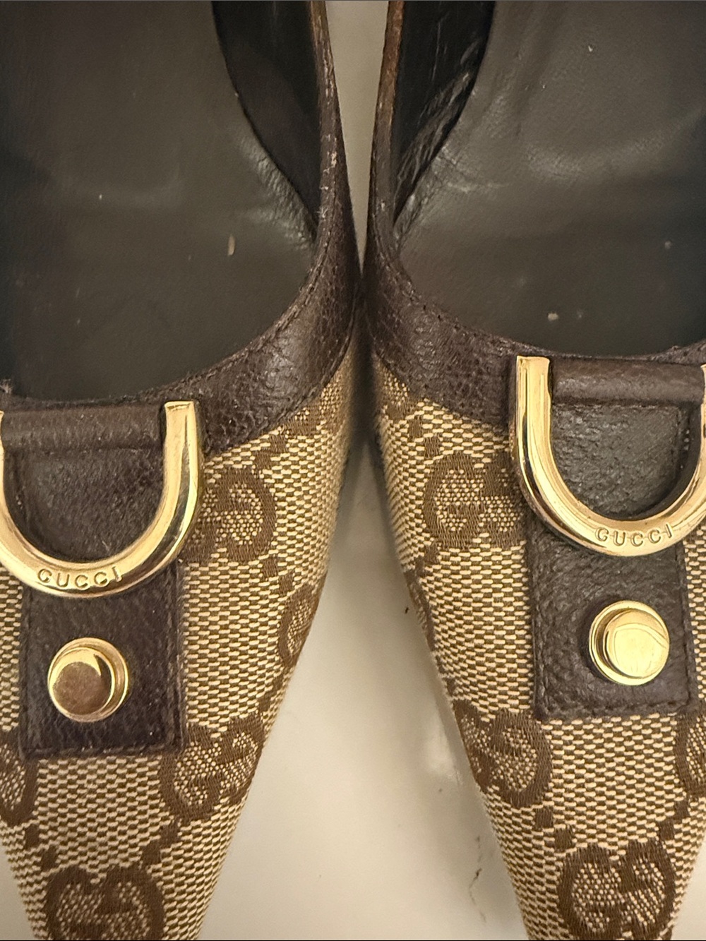 Gucci Monogram Pointed Toe Flats with Gold Buckle with Kitten Heels size 6.5. - Picture 2 of 12